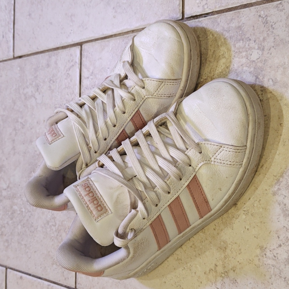 Adidas kids pink white 4.5
